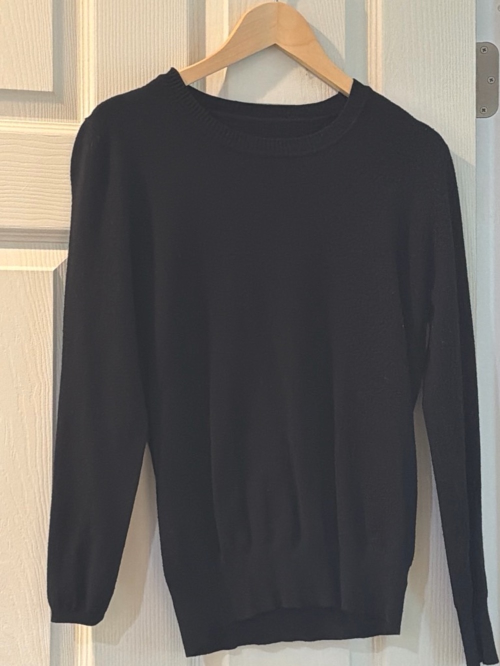 Men's Classic Crewneck Sweater - Black